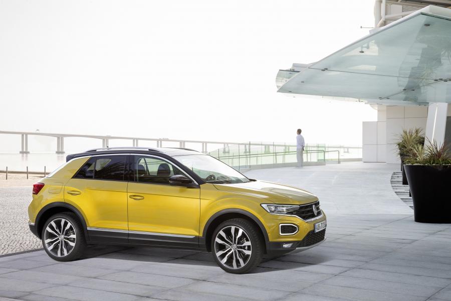  Volkswagen T-Roc 4Motion 2017 года  (WW) (фото 37 из 59)
